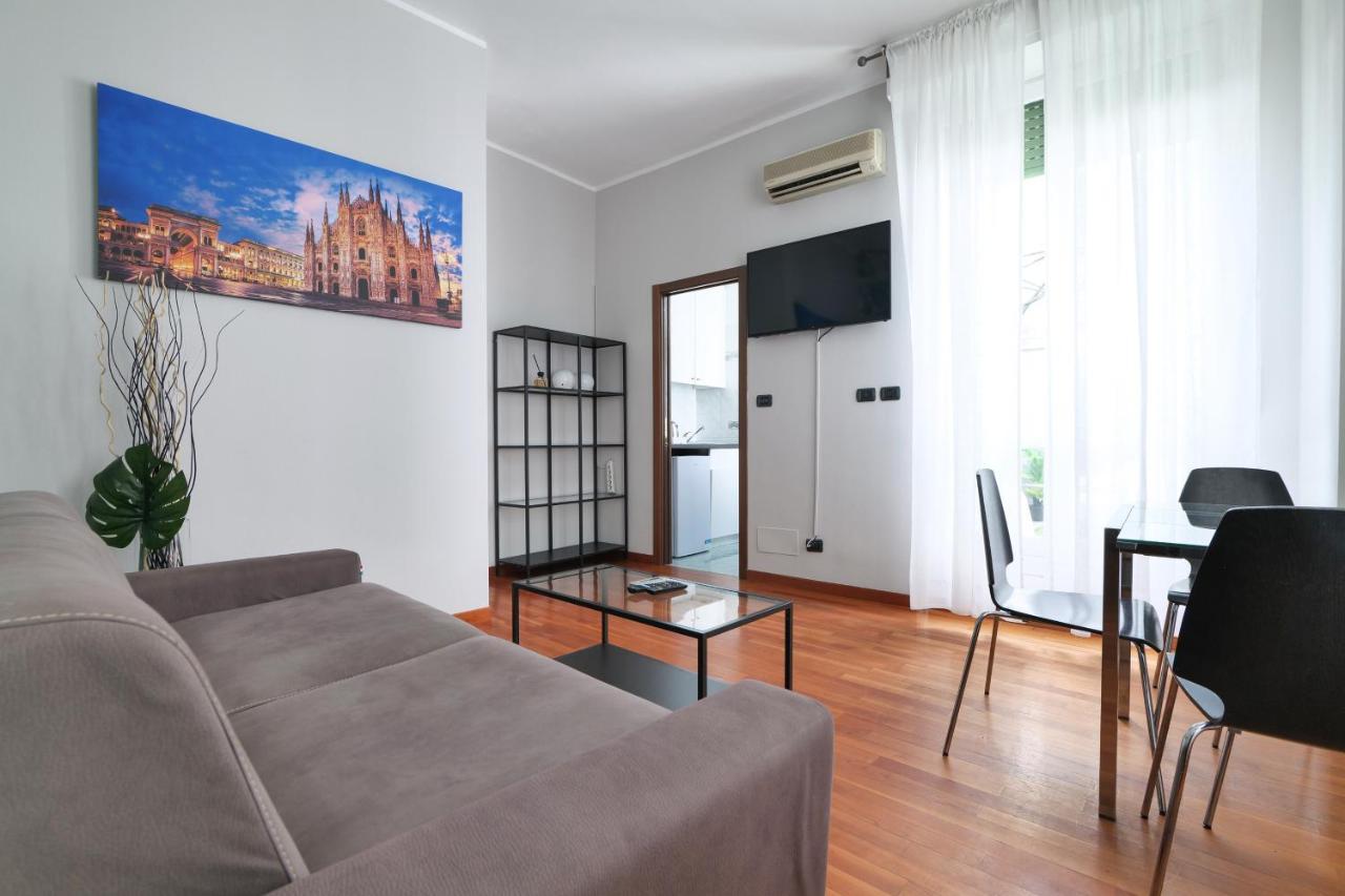 Prestige Boutique Homes - Duomo 2 Milan Luaran gambar
