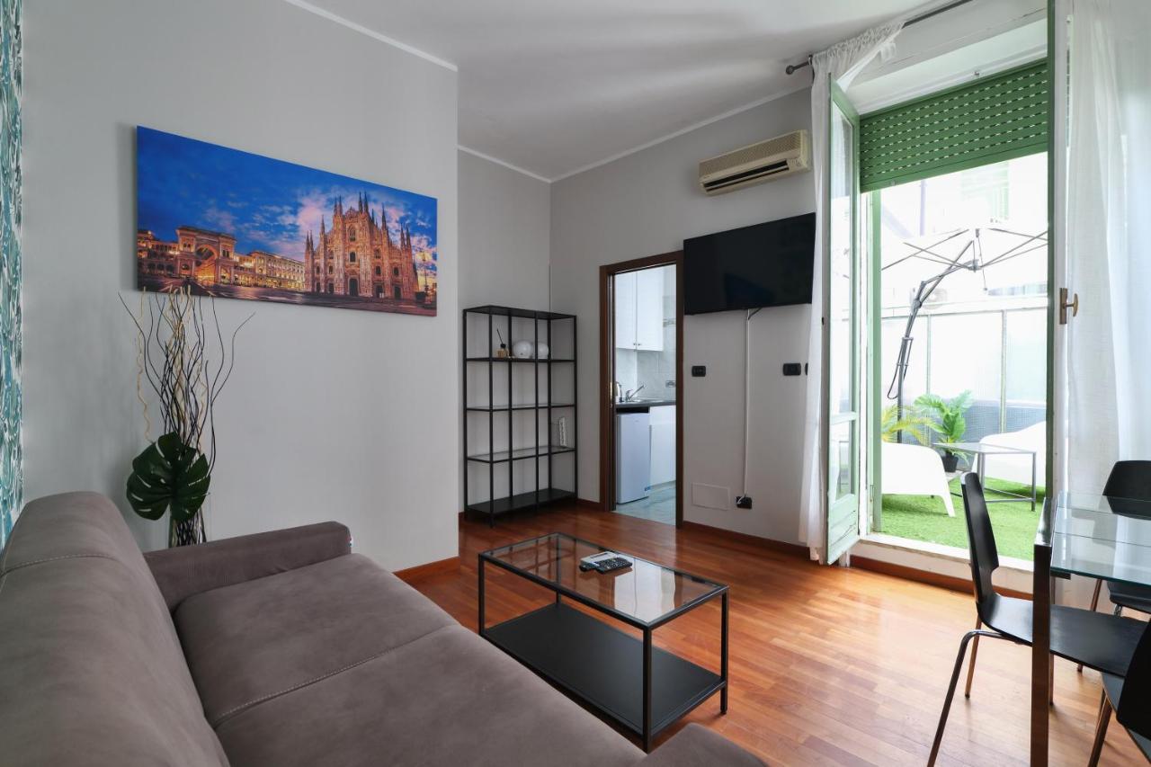 Prestige Boutique Homes - Duomo 2 Milan Luaran gambar