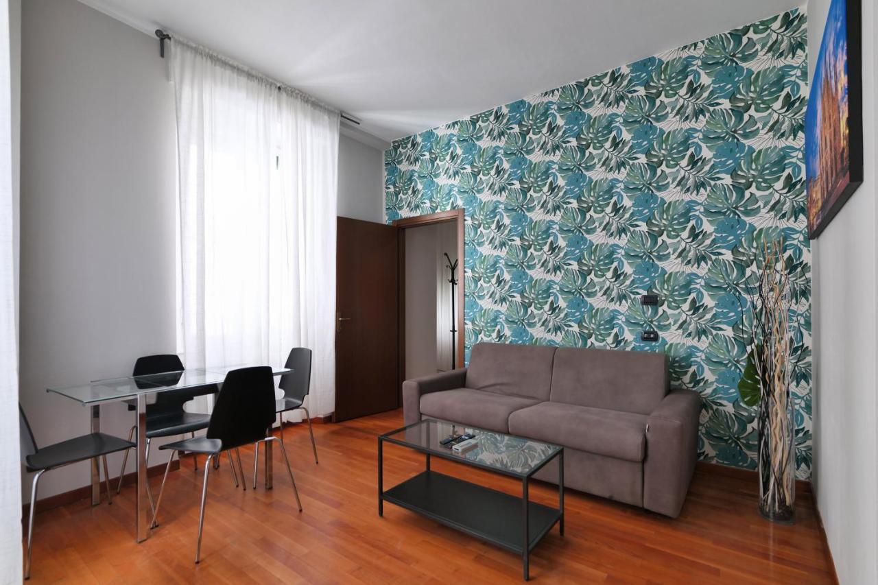 Prestige Boutique Homes - Duomo 2 Milan Luaran gambar